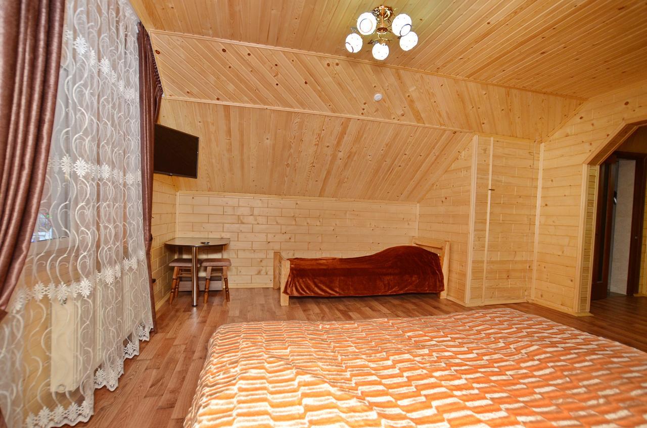 Apart-Hotel Orlan Mykulytjyn Exteriör bild